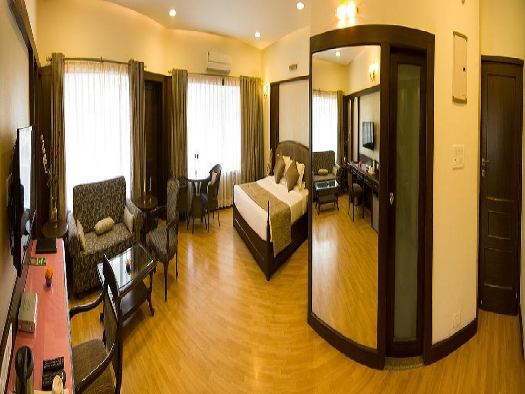 Hotel Lake View Ashok Бхопал Экстерьер фото